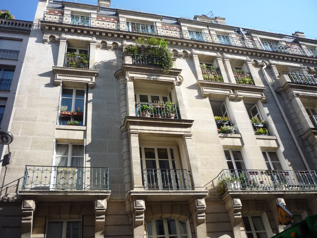 növényes francia ablak, erkély, Párizs